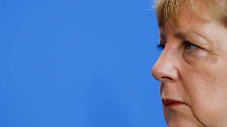 Γερμανία: Ραγδαίες εξελίξεις πυροδοτεί το εκλογικό πλήγμα της Μέρκελ